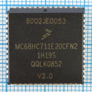 MC68HC711E20CFN2 - Микроконтроллер MCU